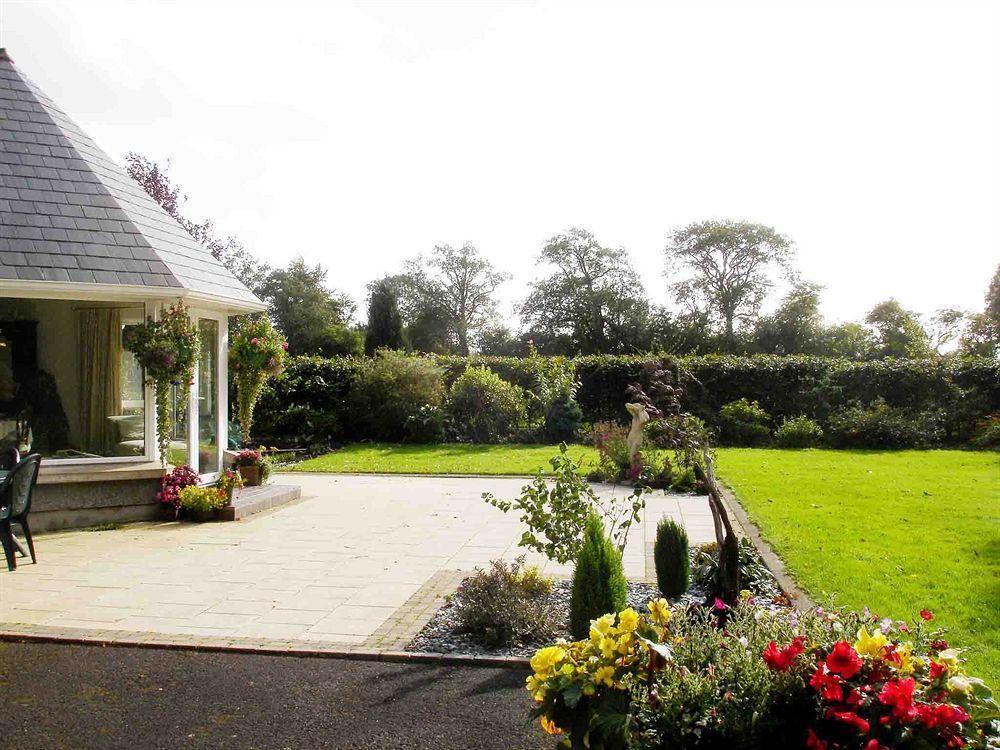 Country Garden House Holiday Homes Ballymoney Exterior photo